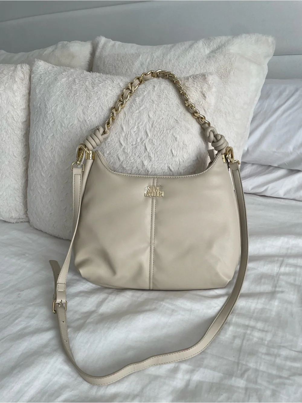 Steve Madden Bcammi Oatmilk Hobo
